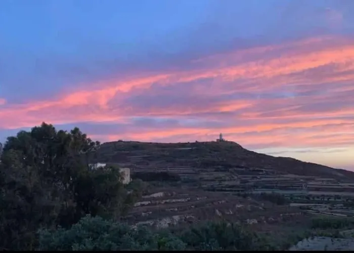 Semesterbostad Ta' Gordan Għasri
